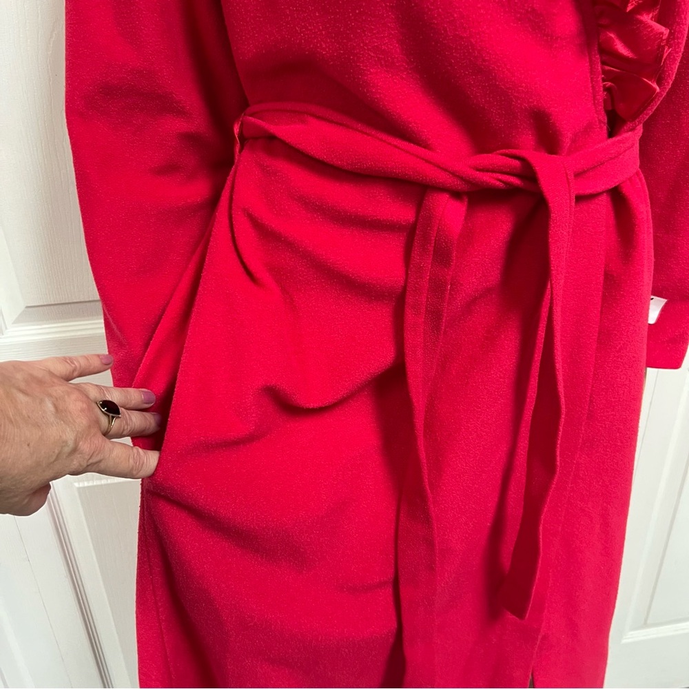 Carriage Court SEARS Red Ruffled Robe Polyester Women’s Size M-L - Picture 16 of 16